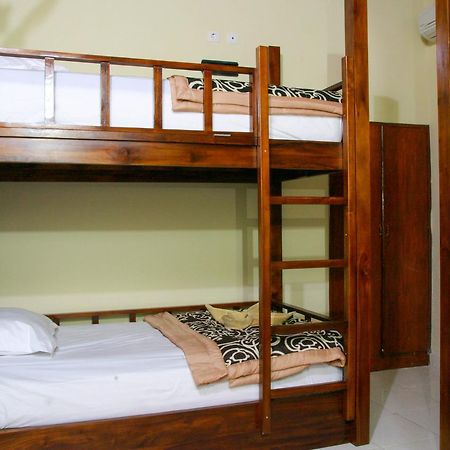 Medal Jaya Hostel & Room 누사 렘봉안 외부 사진