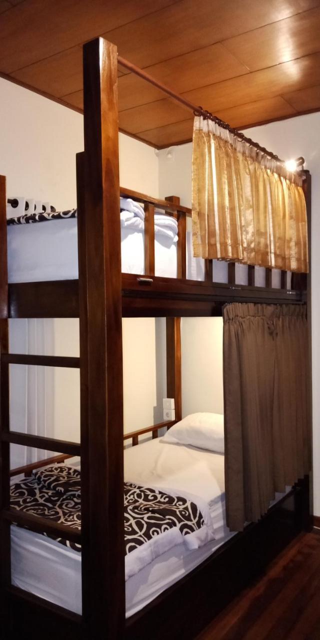 Medal Jaya Hostel & Room 누사 렘봉안 외부 사진